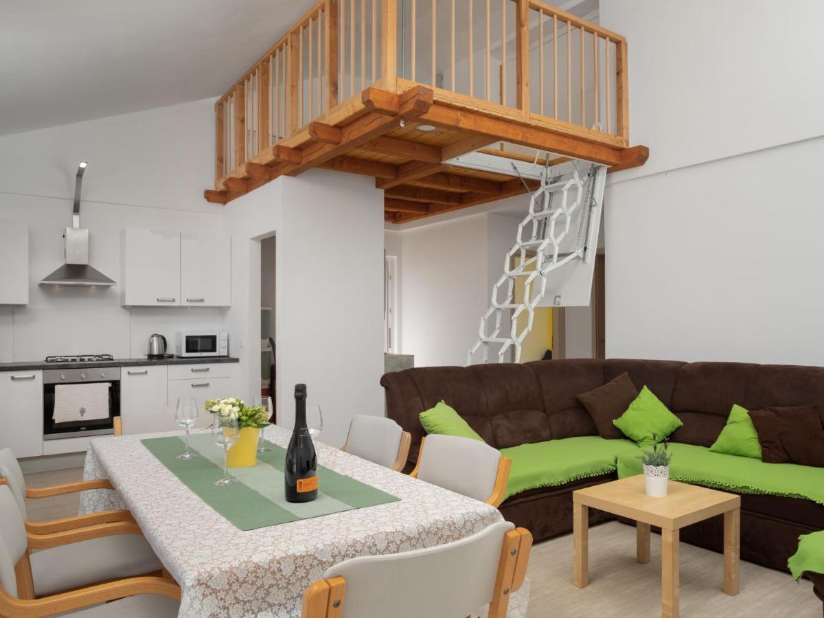 Holiday Home Lavendel - Mlk159 By Interhome Dobrinj Bagian luar foto